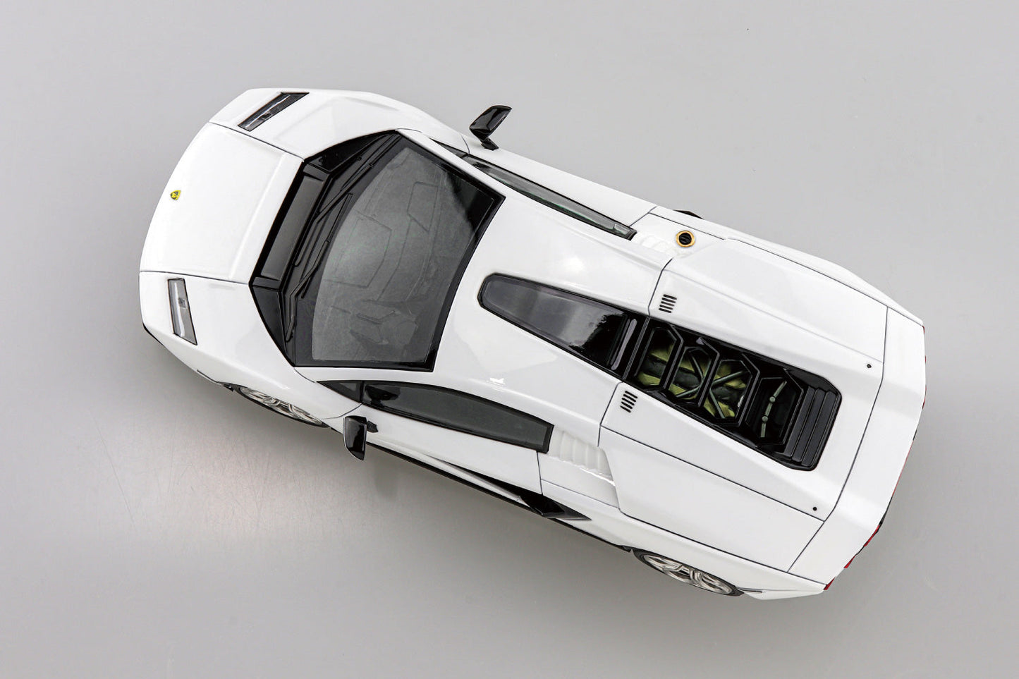 1/32 Lamborghini Countach LPI 800-4 (White)