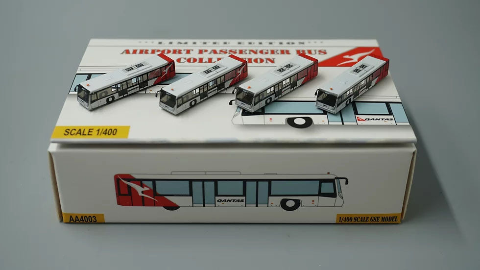 1/400 AIRPORT BUS QANTAS 4 IN ONE SET