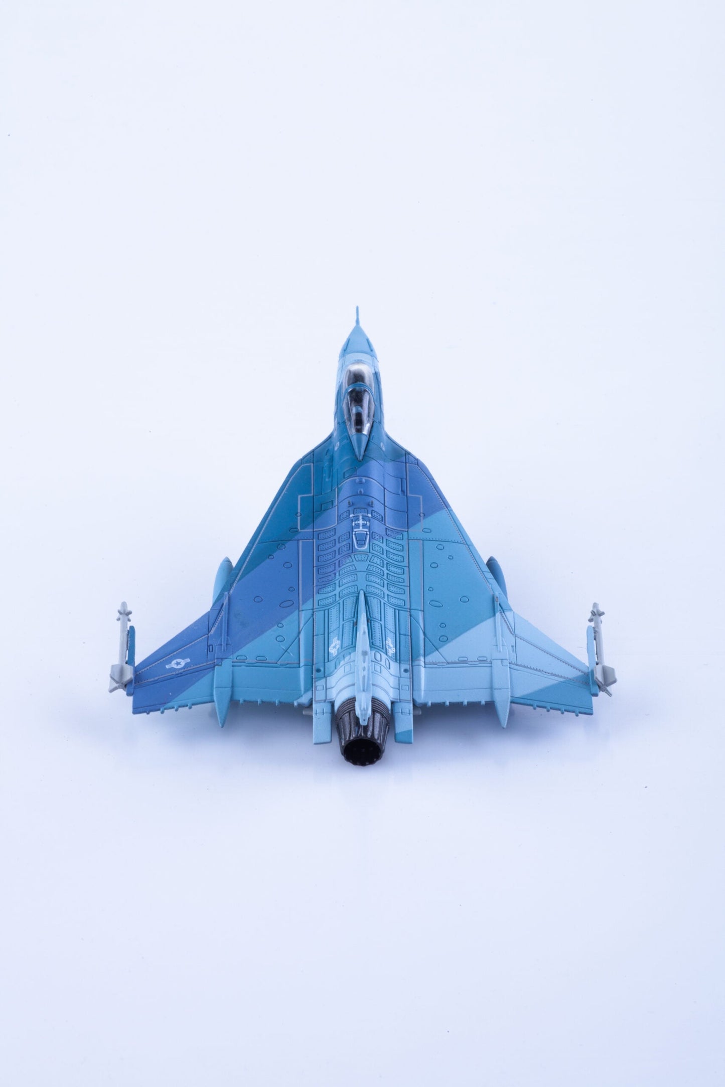 1/144 F-16XL U.S. Air Force XL-2 Prototype