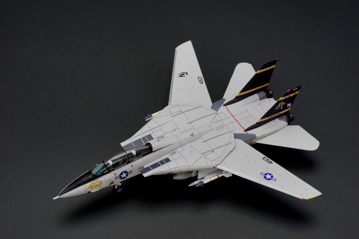 1/144 F-14A Tomcat   VF-124 Gunfighters NJ453