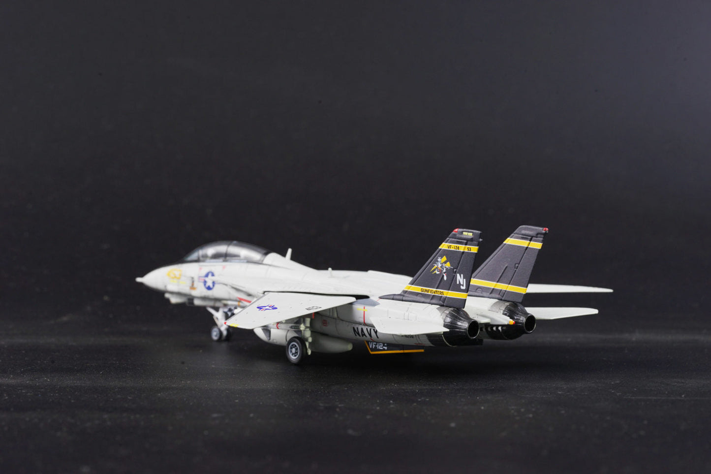 1/144 F-14A Tomcat   VF-124 Gunfighters NJ453