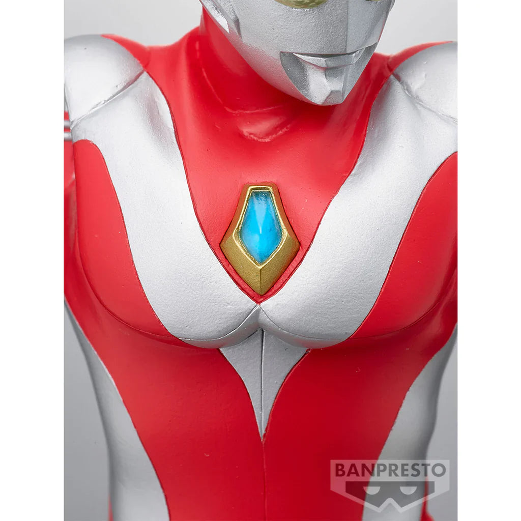 Ultraman Dyna Hero's Brave Statue Figure Ultraman Dyna Akai Daichi No Chikara (Ver.A)