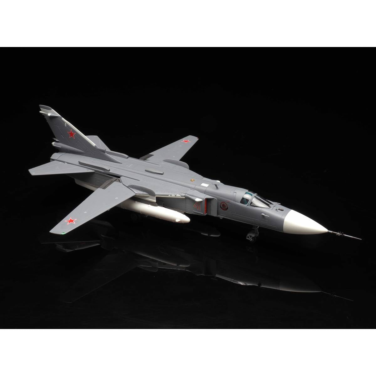 1/72 SU-24MR Russian AirForce 41 Red