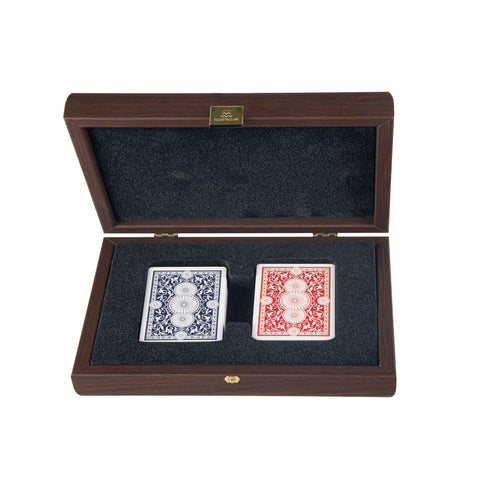 Plastic coated playing cards in Dark Brown wooden case