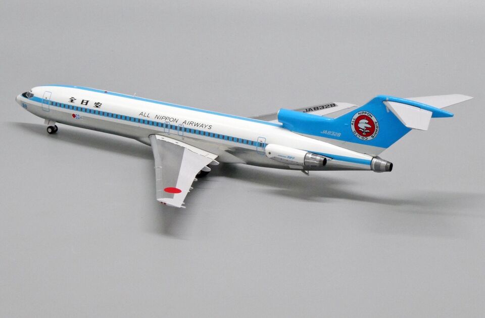 1/200 All Nippon Airways Boeing 727-200 "SAPPORO '72" "Polished" Reg: JA8328 with Stand