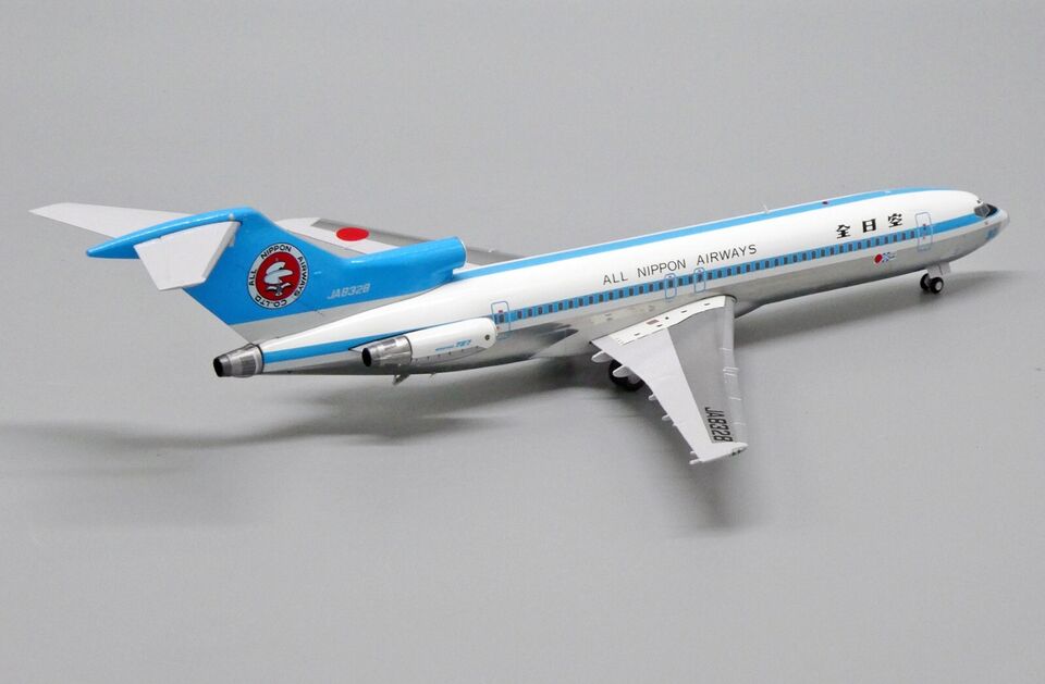 1/200 All Nippon Airways Boeing 727-200 "SAPPORO '72" "Polished" Reg: JA8328 with Stand