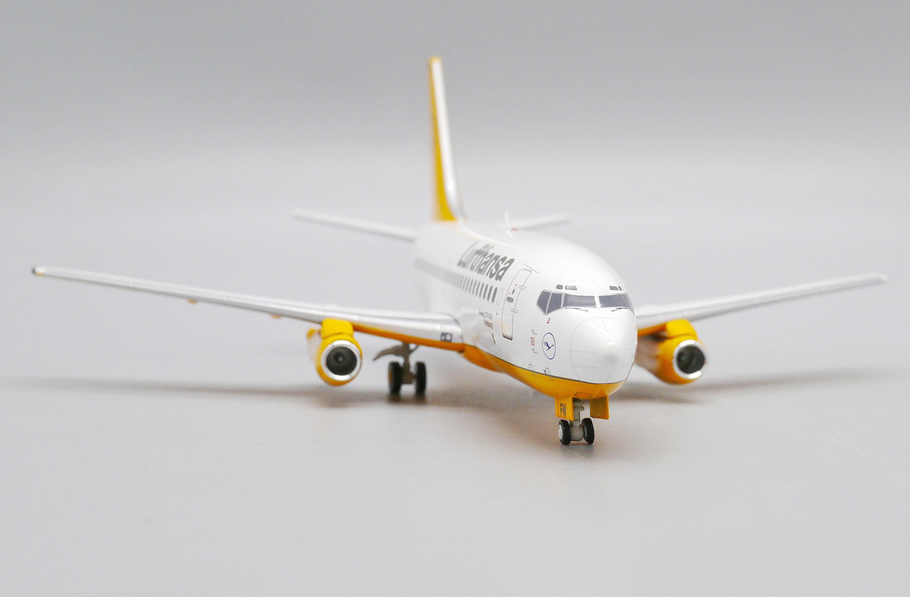 1/200 Lufthansa B737-200 D-ABFW Experimental Color Scheme