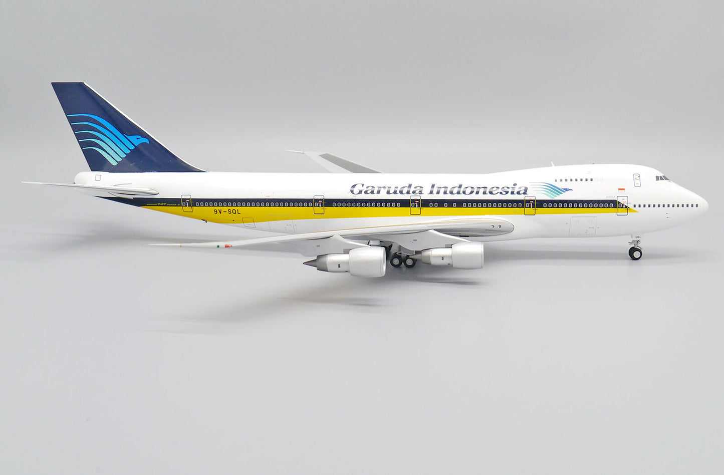 1/200 Garuda Indonesia B747-200 9V-SQL