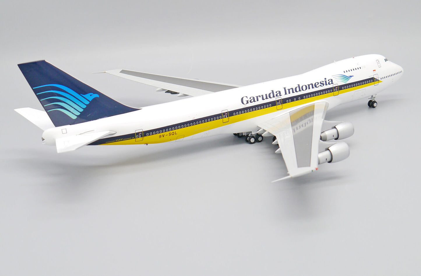 1/200 Garuda Indonesia B747-200 9V-SQL