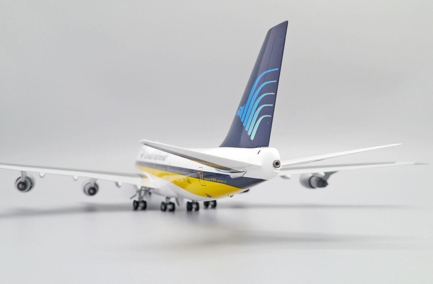 1/200 Garuda Indonesia B747-200 9V-SQL