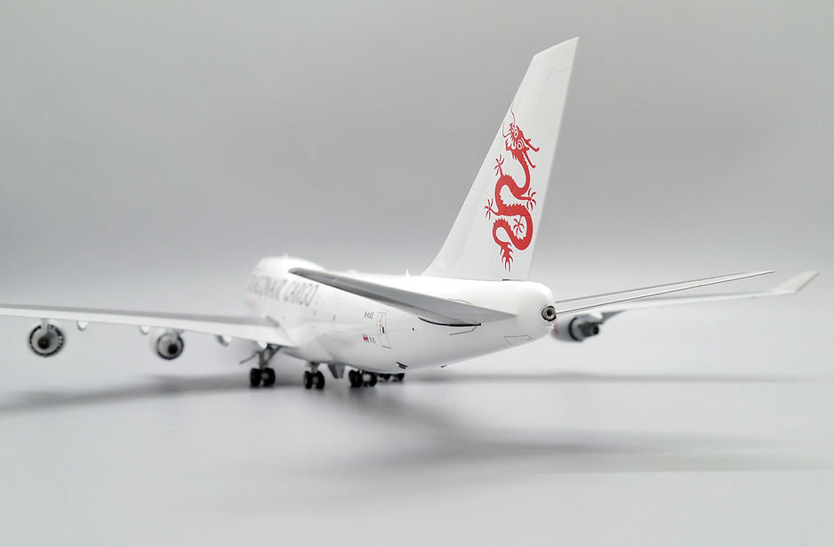 1/200 Dragonair Cargo B747-400BCF B-KAE ''CX Nose''