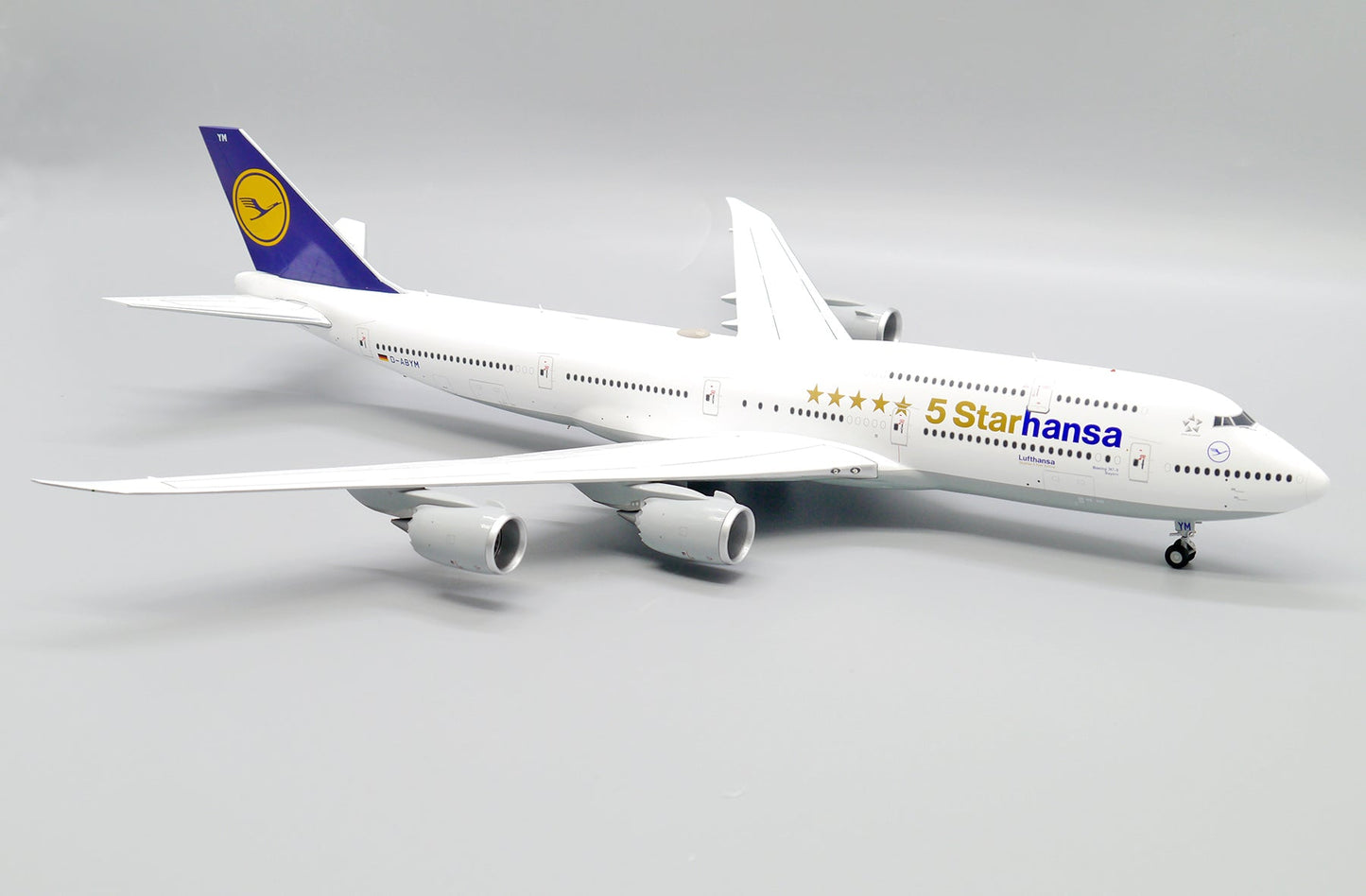 Lufthansa B747-8 D-ABYM "5 Starhansa"