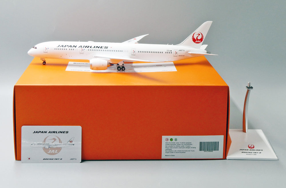 Japan Airlines Boeing 787-9 JA877J