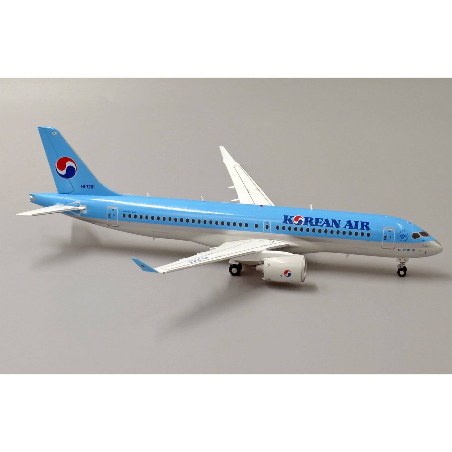 JC Wings 1/200 Korean Air Bombadier CS300 HL7201