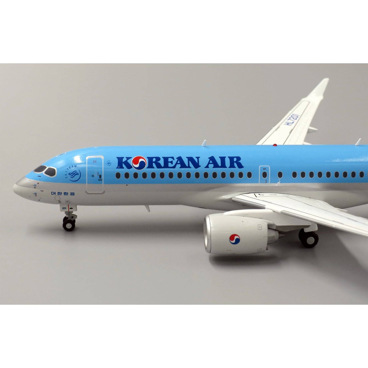 JC Wings 1/200 Korean Air Bombadier CS300 HL7201