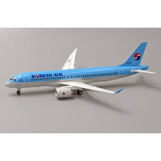 JC Wings 1/200 Korean Air Bombadier CS300 HL7201