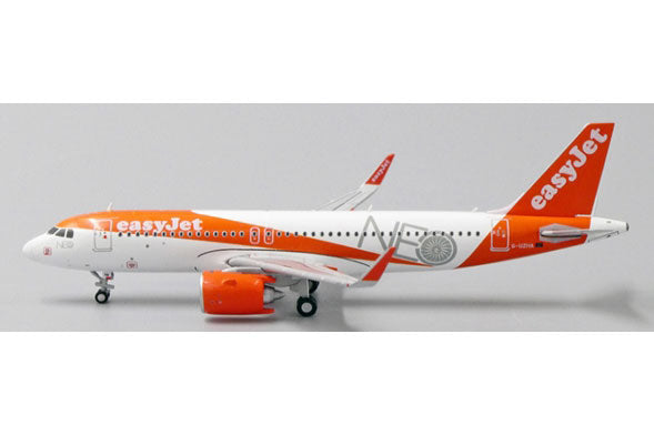 EasyJet A320neo G-UZHA "NEO"