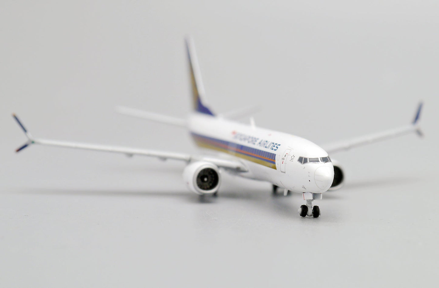 1/400 Singapore Airlines B737 MAX 8 9V-MBN