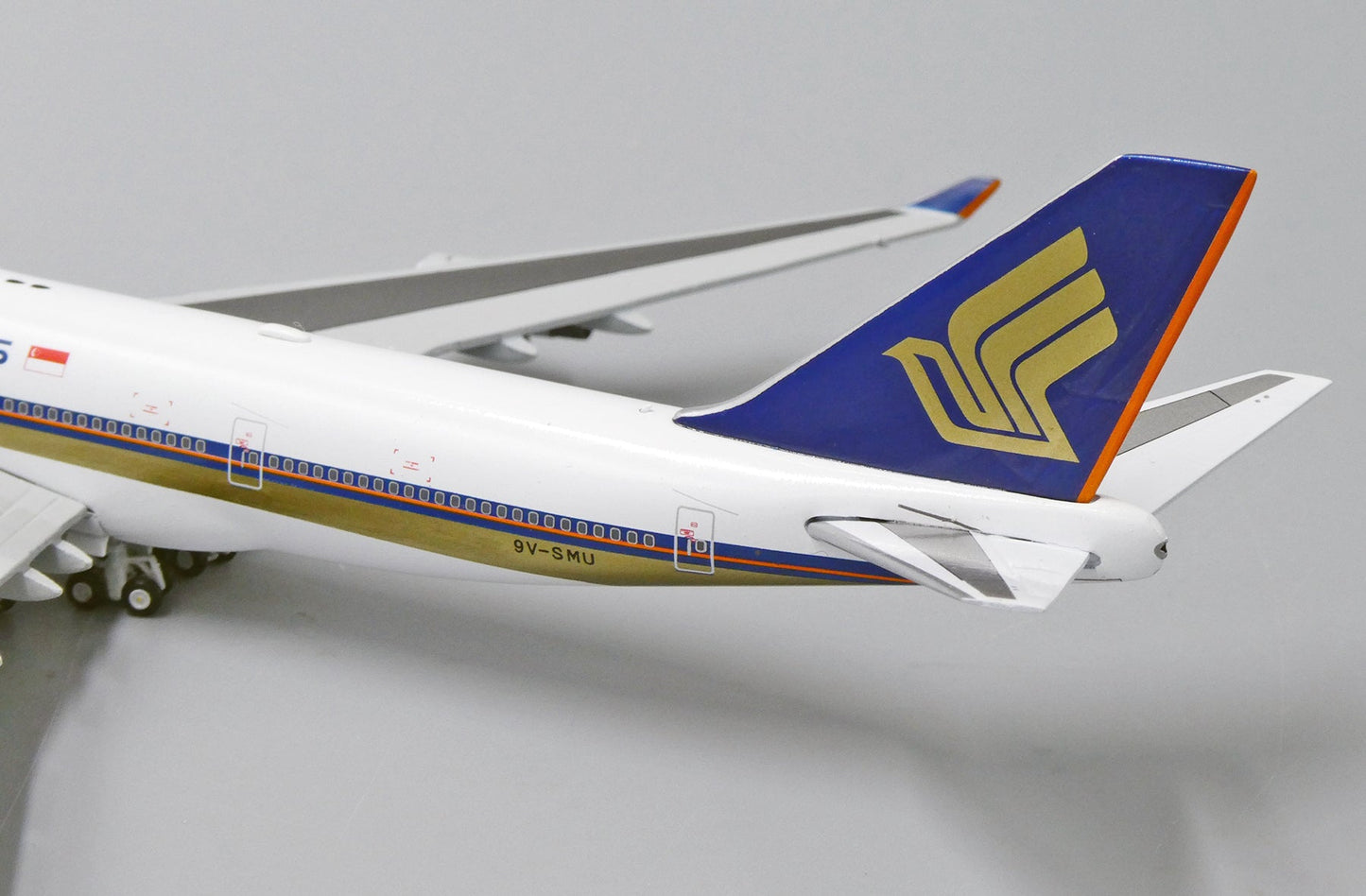 1/400 Singapore Airlines Boeing 747-400 9V-SMU  - 1000th Boeing 747 -