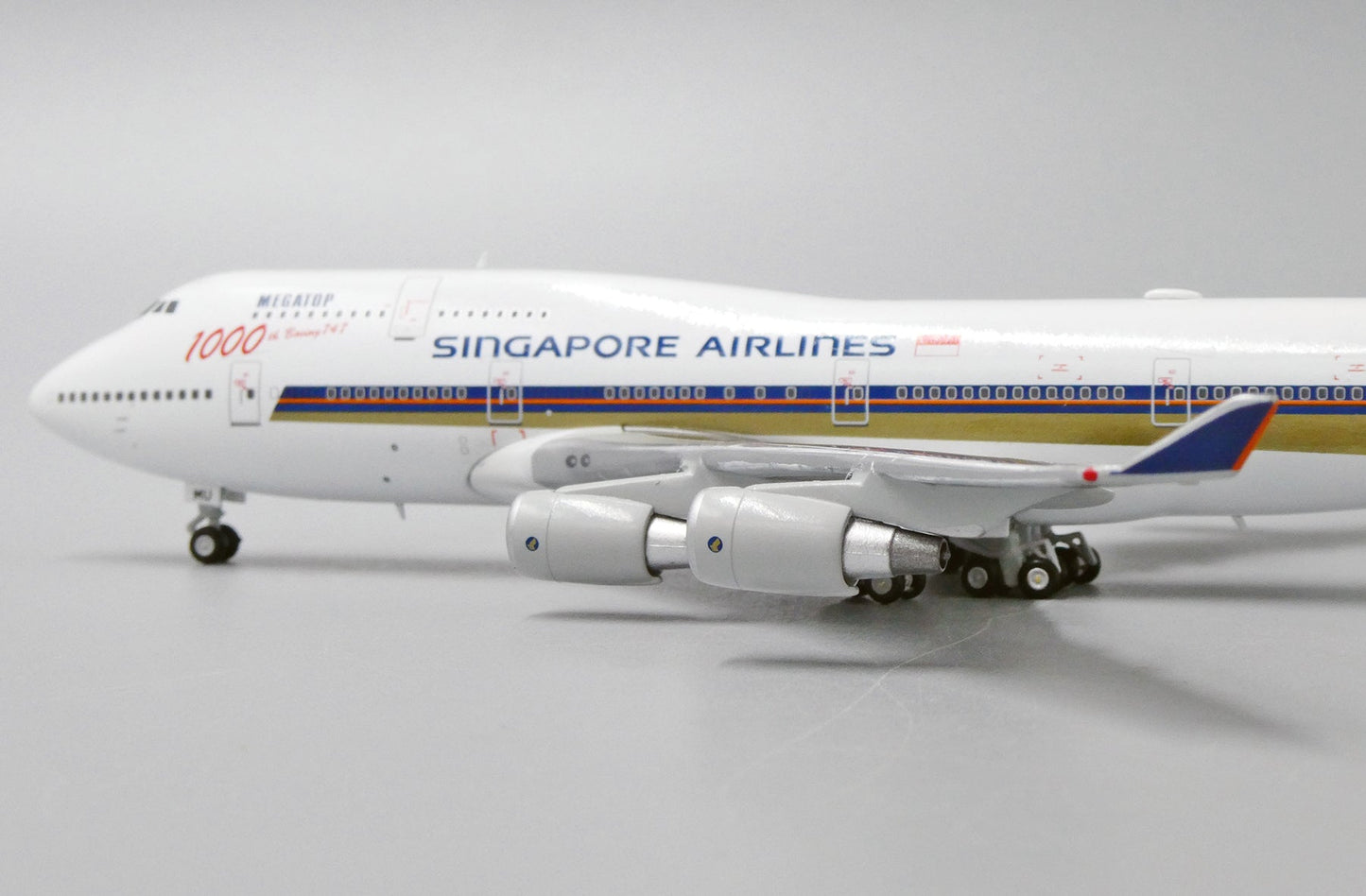 1/400 Singapore Airlines Boeing 747-400 9V-SMU  - 1000th Boeing 747 -