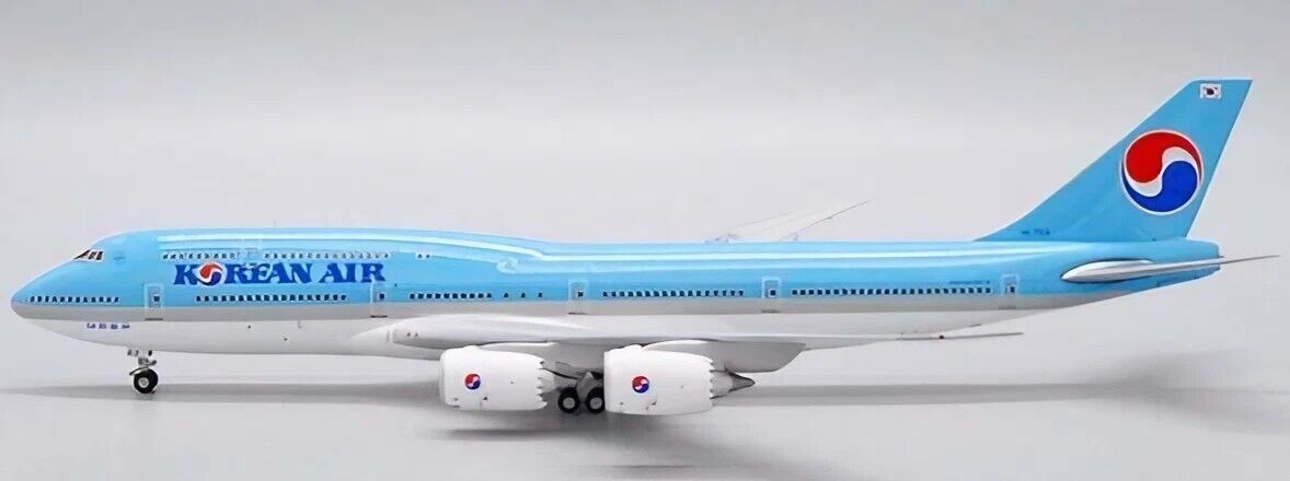 1/400 Korean Air Boeing 747-8i Reg: HL7631 with Antenna