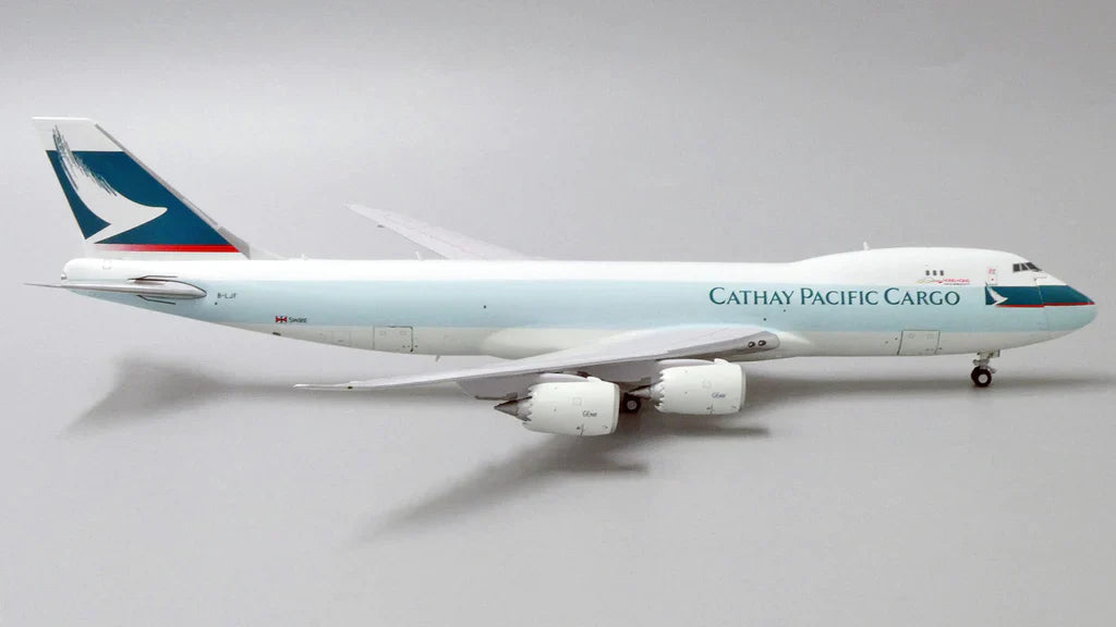 1/400 Cathay Pacific B747-8F Interactive Series B-LJF