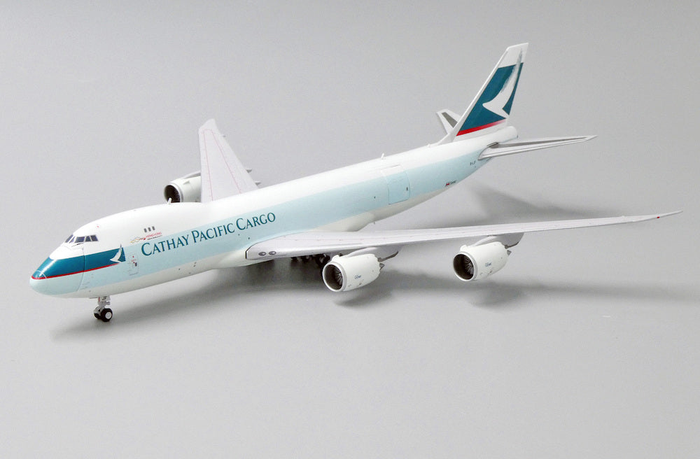 1/400 Cathay Pacific B747-8F Interactive Series B-LJF