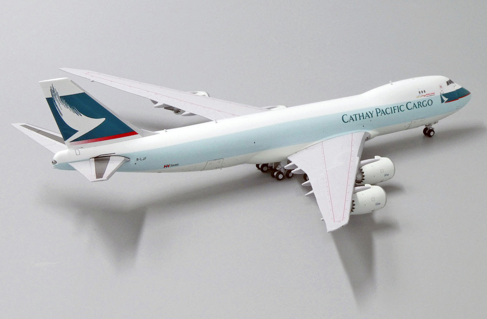 1/400 Cathay Pacific B747-8F Interactive Series B-LJF