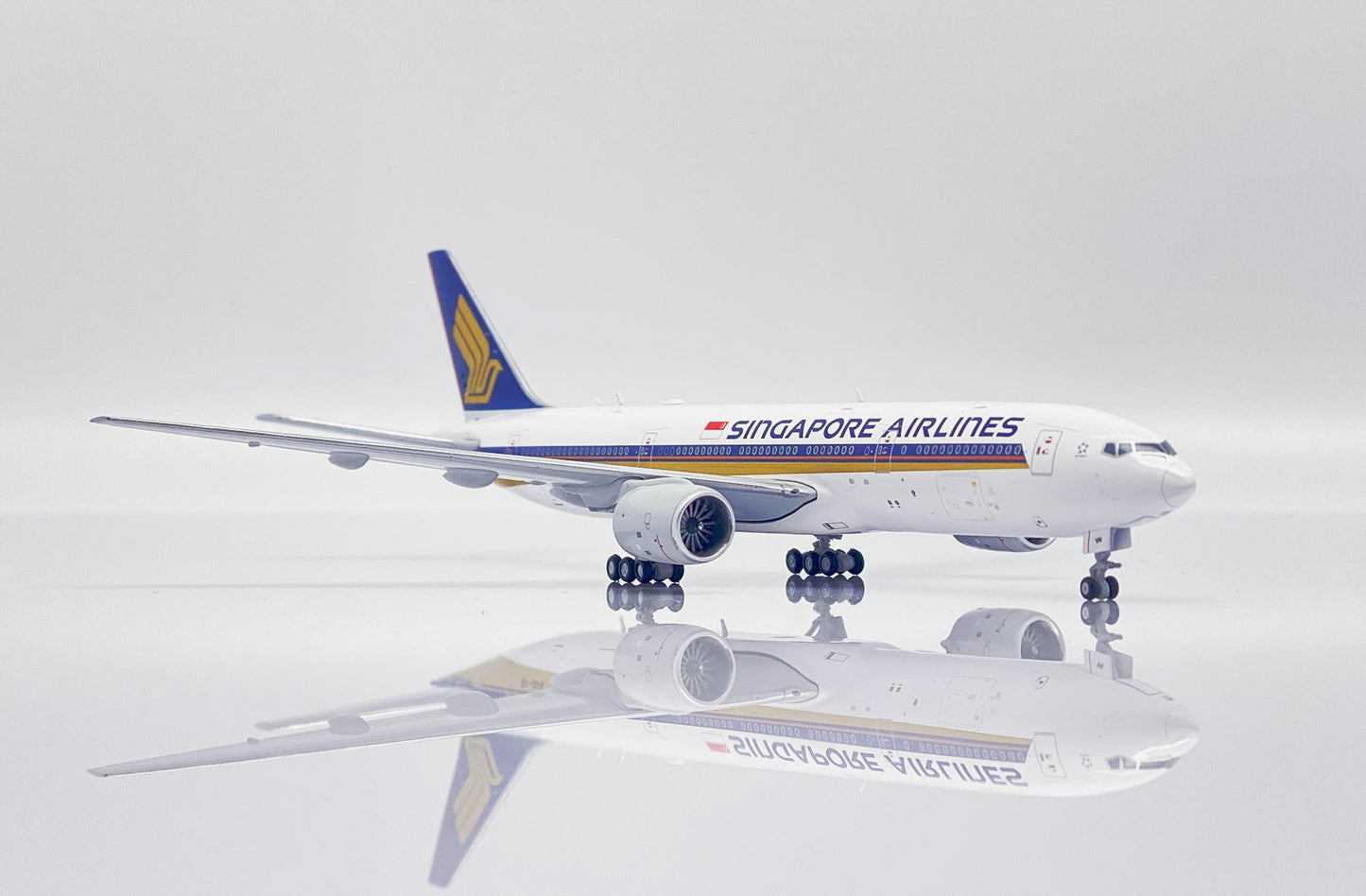 1/400 Singapore Airlines B777-200ER 9V-SVN