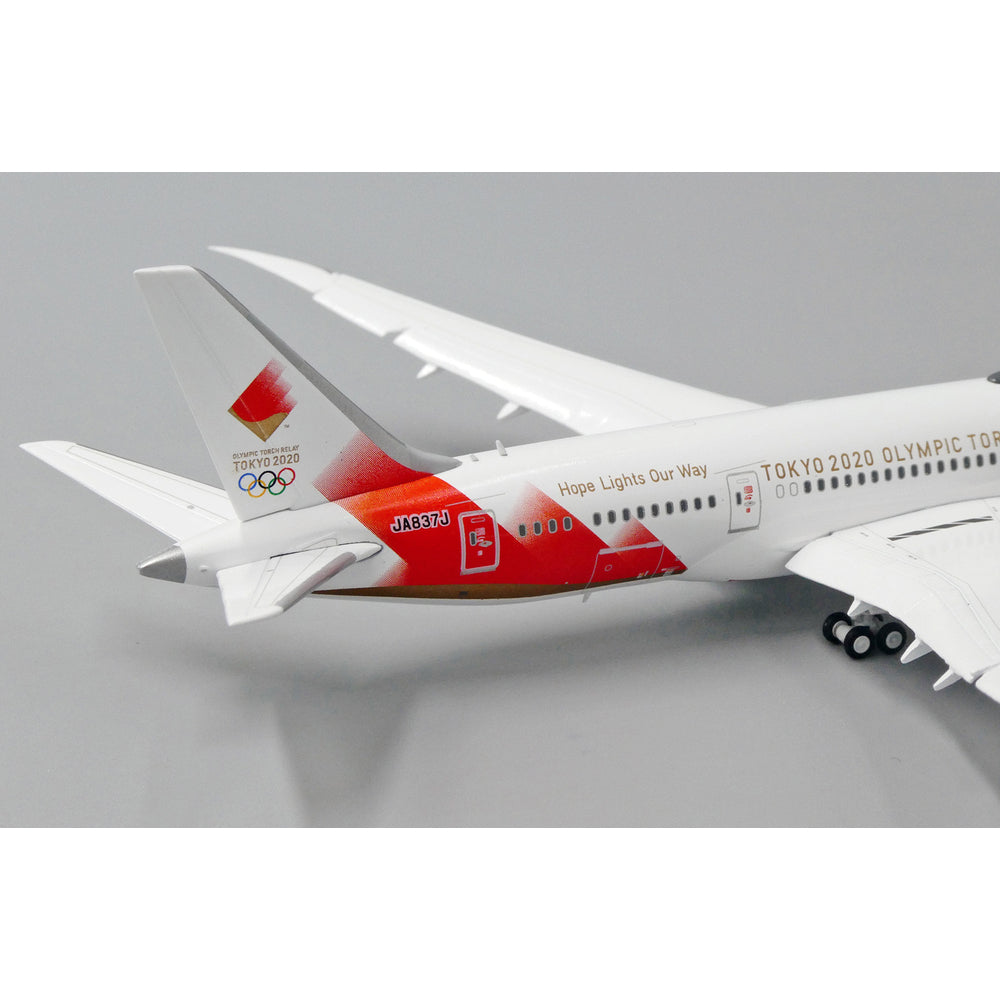 1/400 JAL B787-8Torch Relay JA837J