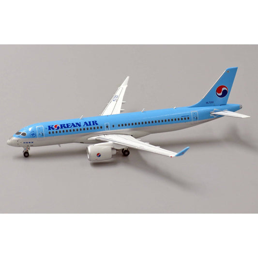 1/400 Korean Air Bombadier CS300 HL7201