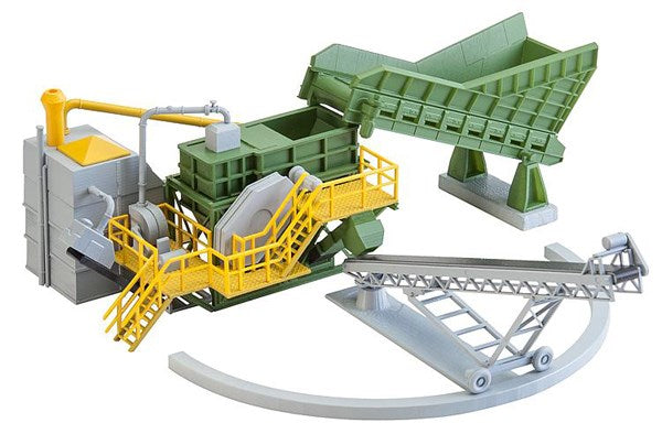 Jaw crusher with conveyor belt