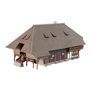 HO Black Forest Farmyard