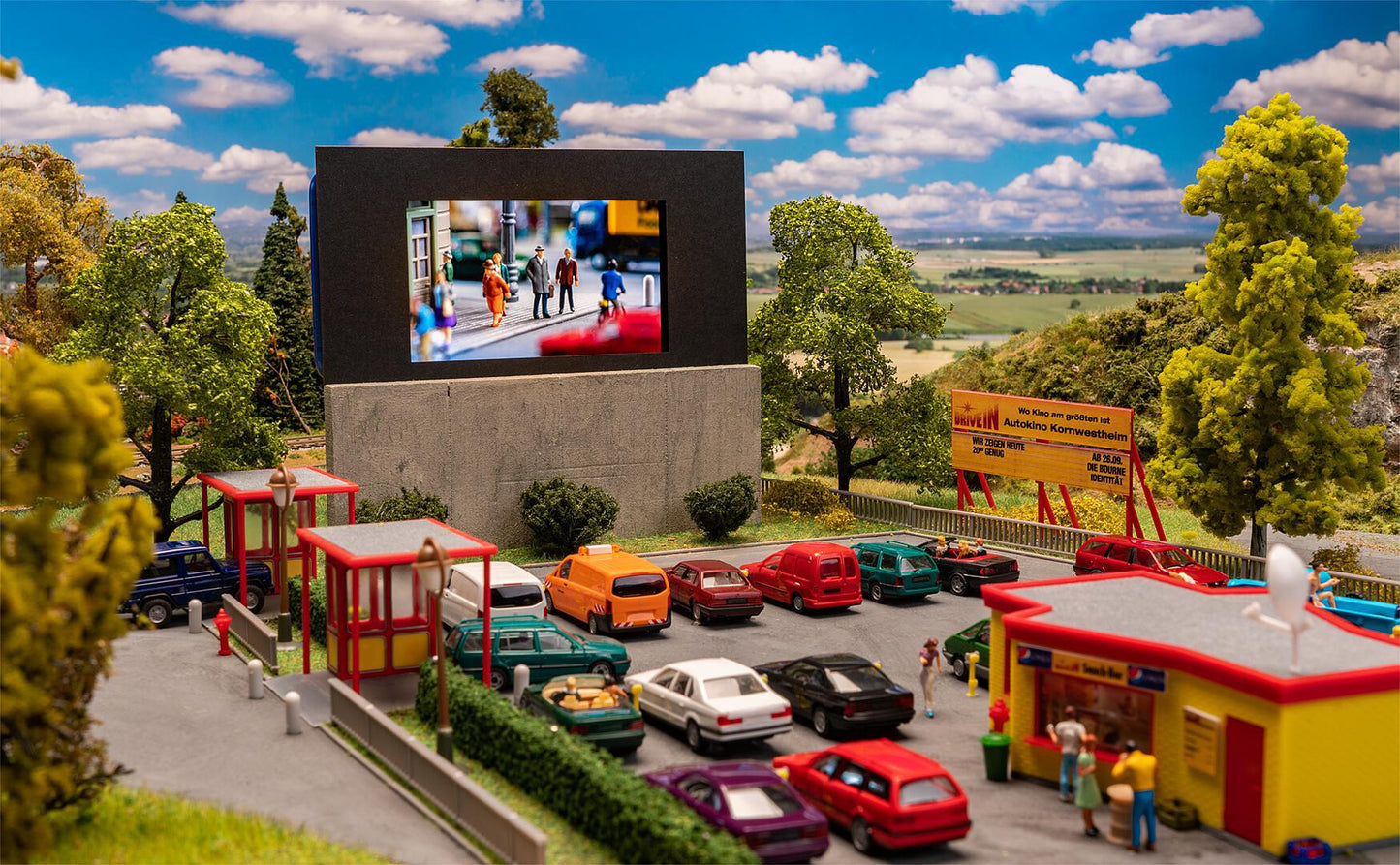 HO Drive-In Movie Theatre