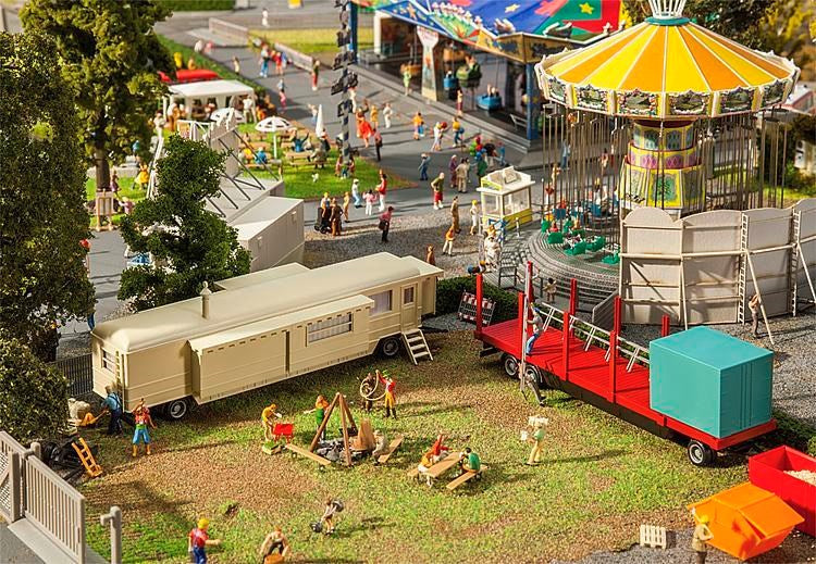 HO Fairground Caravan Set I