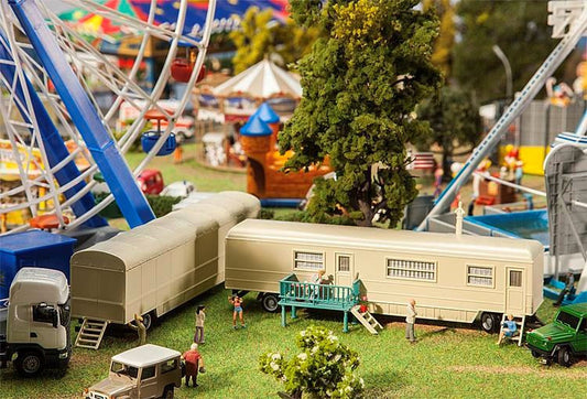 HO Fairground Caravan Set II