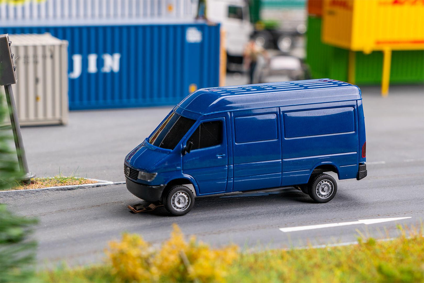 HO MB Sprinter Panel Van (HERPA)