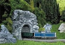 HO Premium Tunnel Portal (One Track)