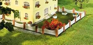 HO Front Garden Fencing 26pcs (385mm)