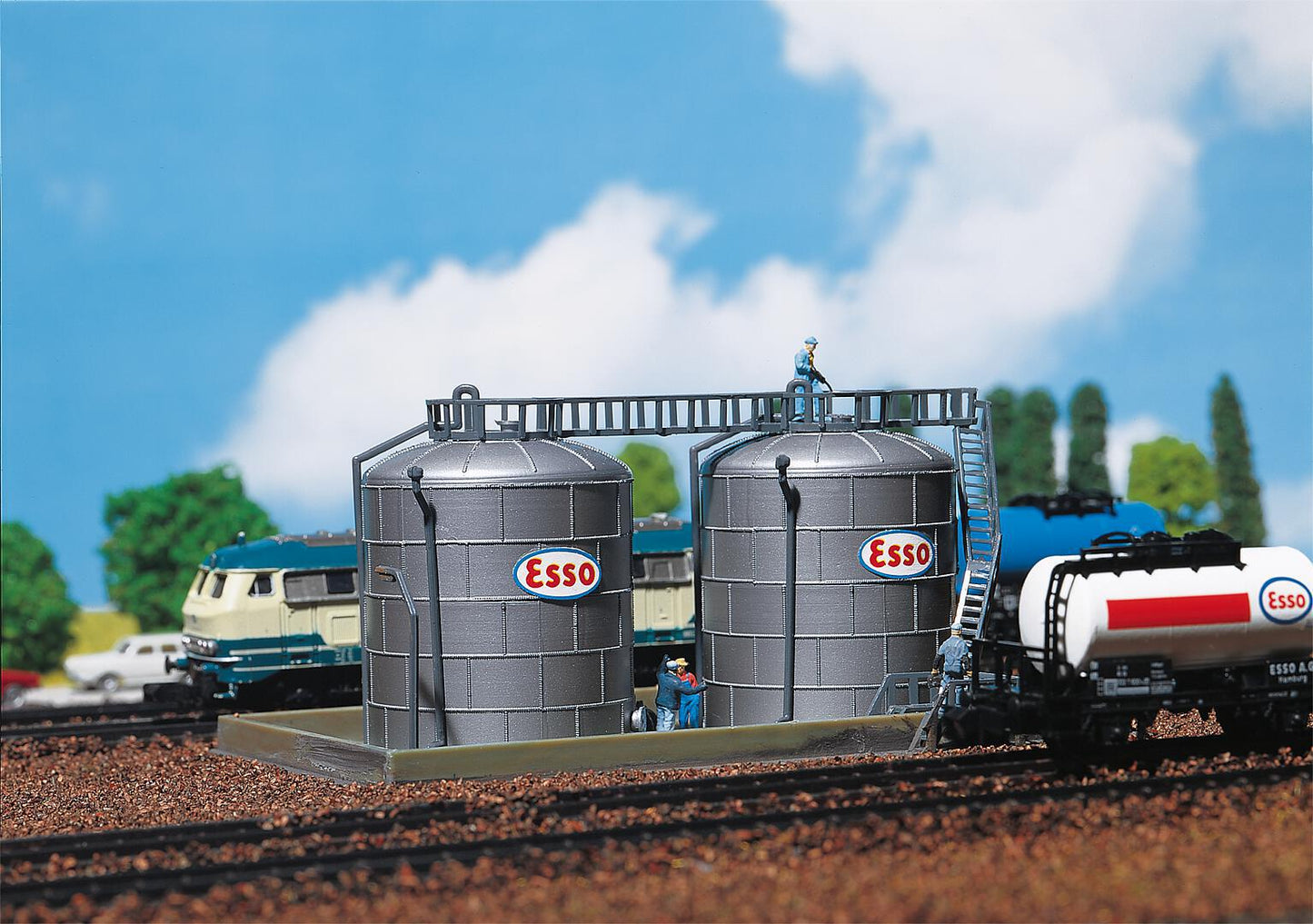 N 2 Oil Storage Tanks