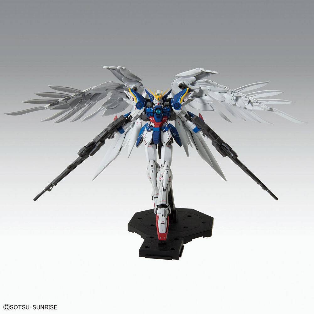 1/100 WING GUNDAM ZERO CUSTOM