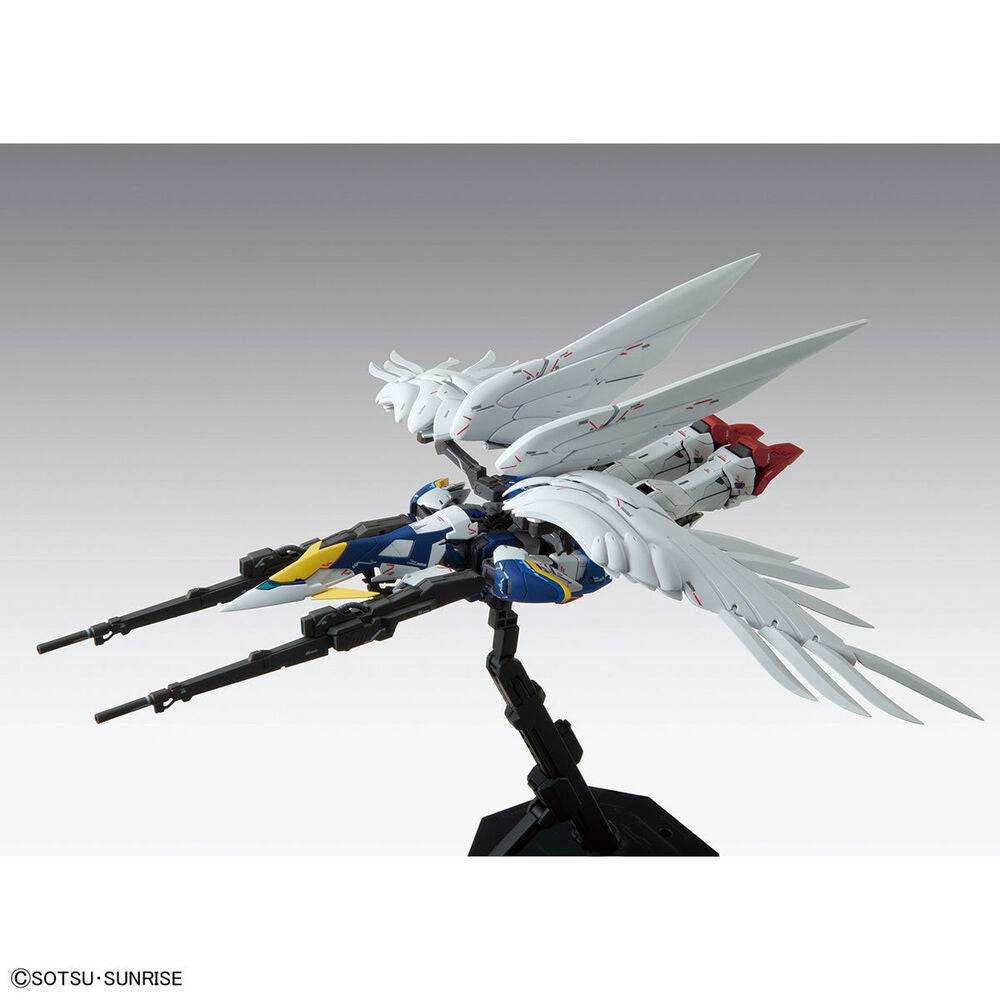 1/100 WING GUNDAM ZERO CUSTOM