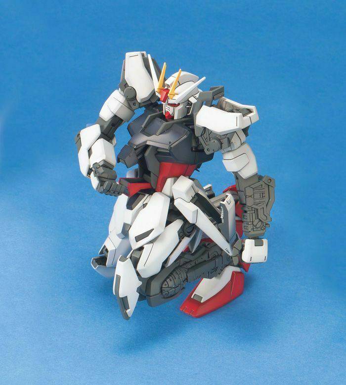 MG 1/100 STRIKE GUNDAM + IWSP