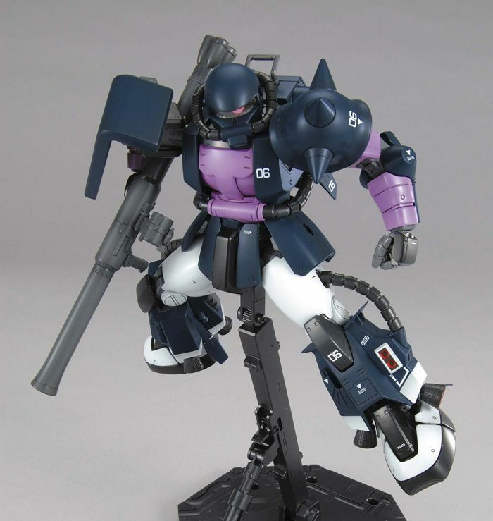 MG 1/100 ZAKU II BLACK TRI-STARS Ver. 2.0