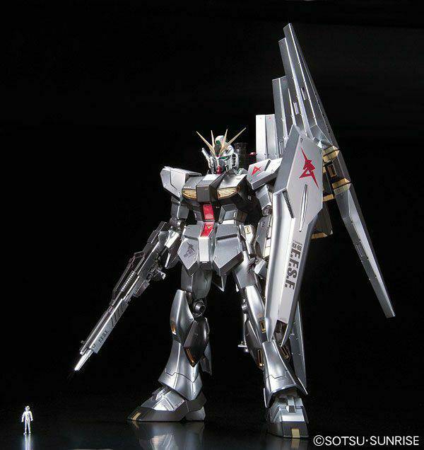 1/100 MG Nu Gundam Metallic Coat Ver.