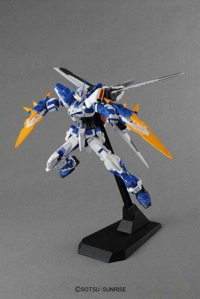 MG 1/100 GUNDAM ASTRAY BLUE FLAME D