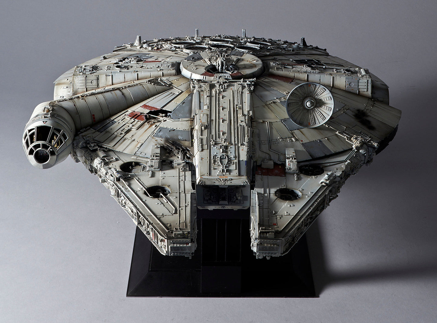 PG 1/72 STAR WARS MILLENNIUM FALCON