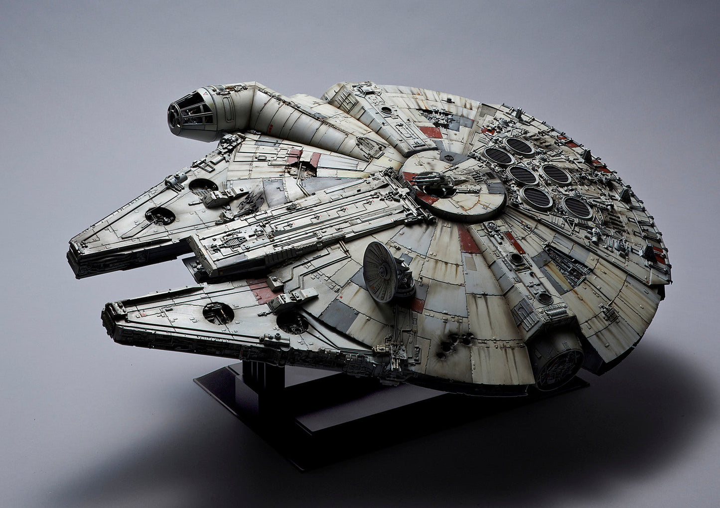 PG 1/72 STAR WARS MILLENNIUM FALCON