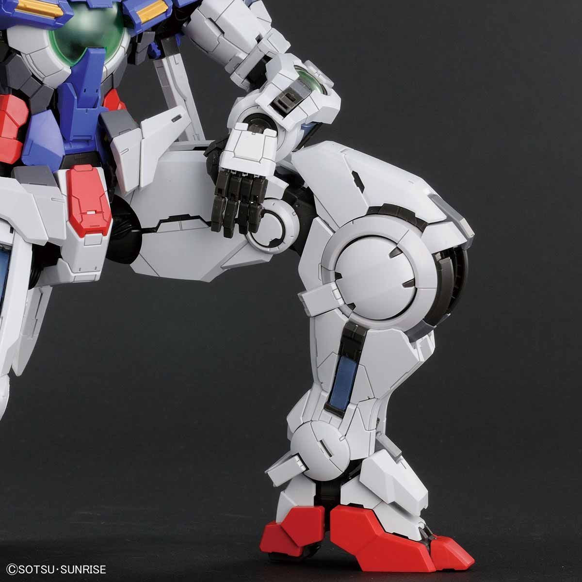 1/60 PG Gundam Exia Lighting Model