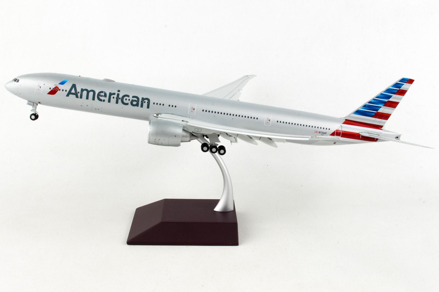 1/200 American Airlines B777-300(ER) (N736AT) Flap Down